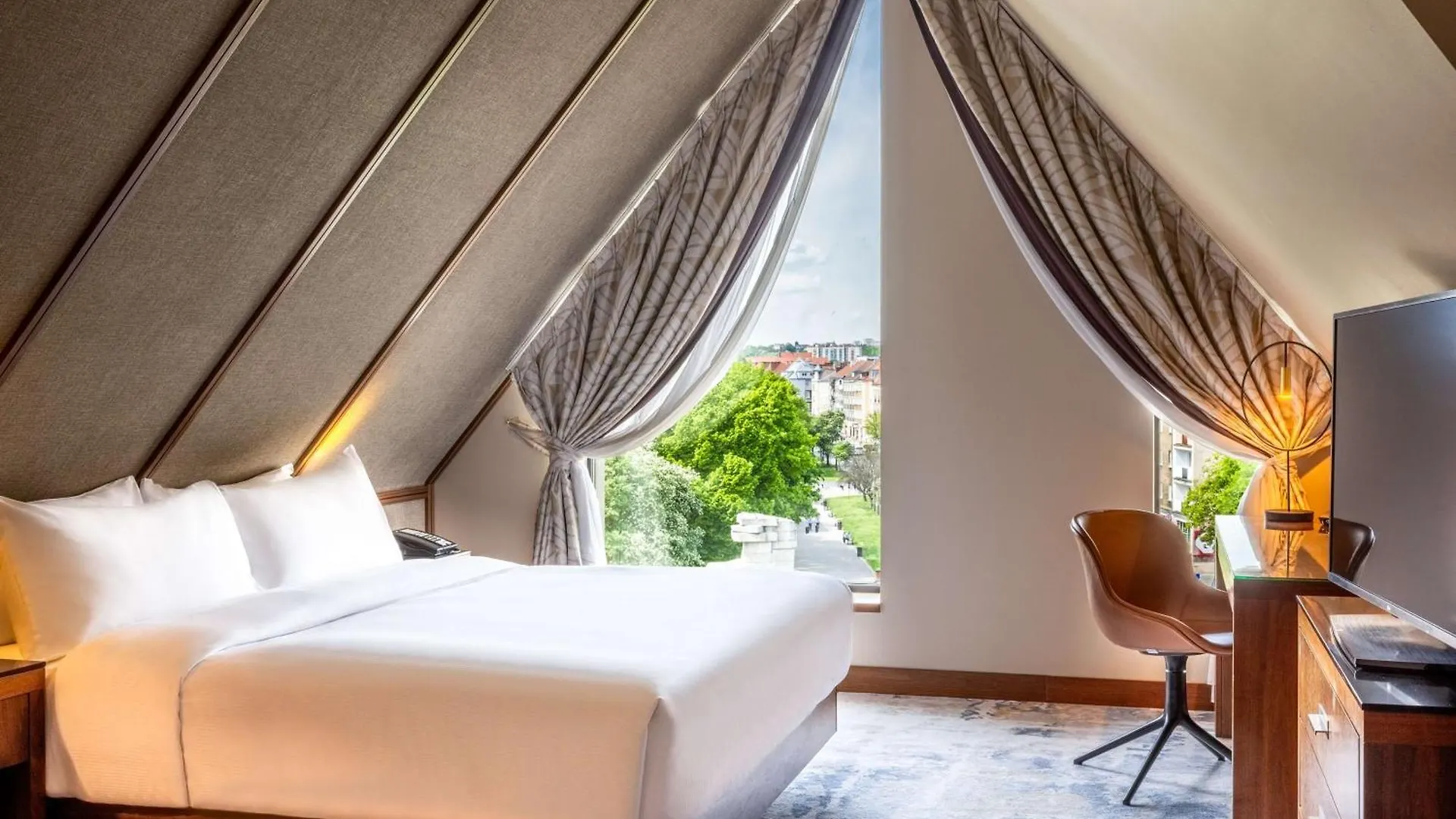 Hilton Gdansk Hotel 5*,  Poland